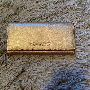 COPY - Gold Michael kors wallet